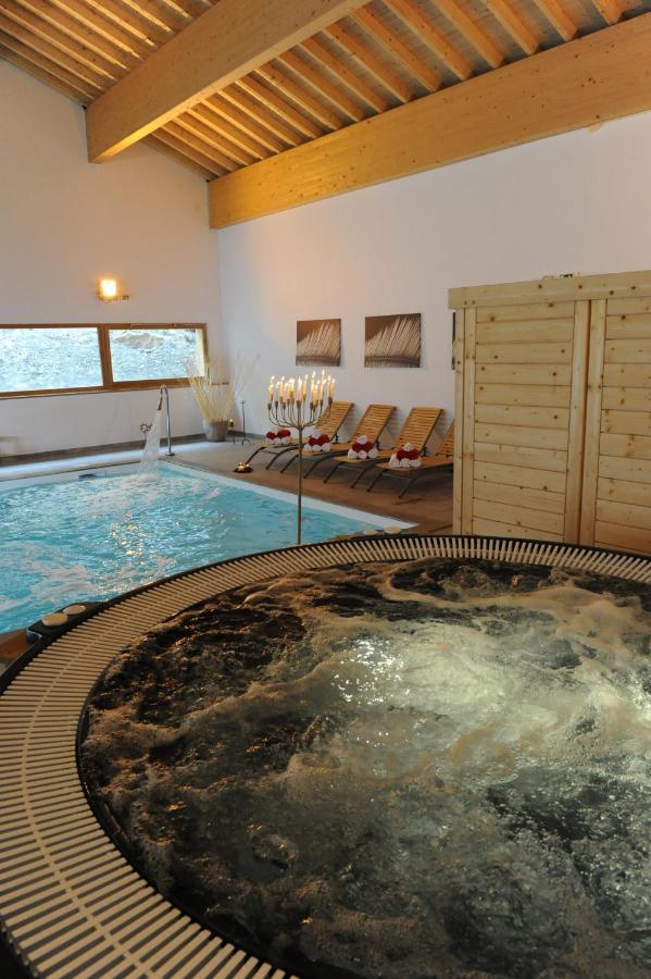Cozyloge, Orelle & Les 3 Vallees エクステリア 写真
